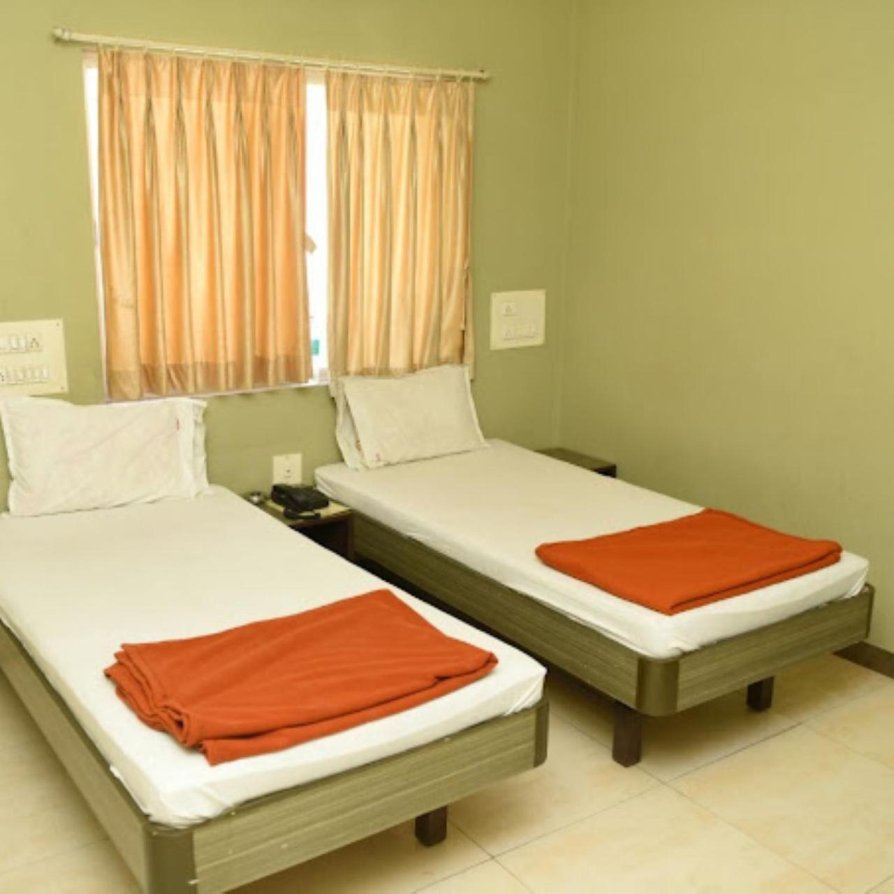Hotel Anjali Palace 普杰 外观 照片